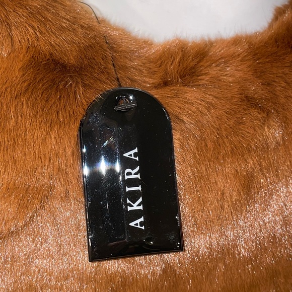 AKIRA Luxe Faux Fur X-Body Bag w/Clip-on Coin/Key Pouch - NWT - Picture 2 of 8